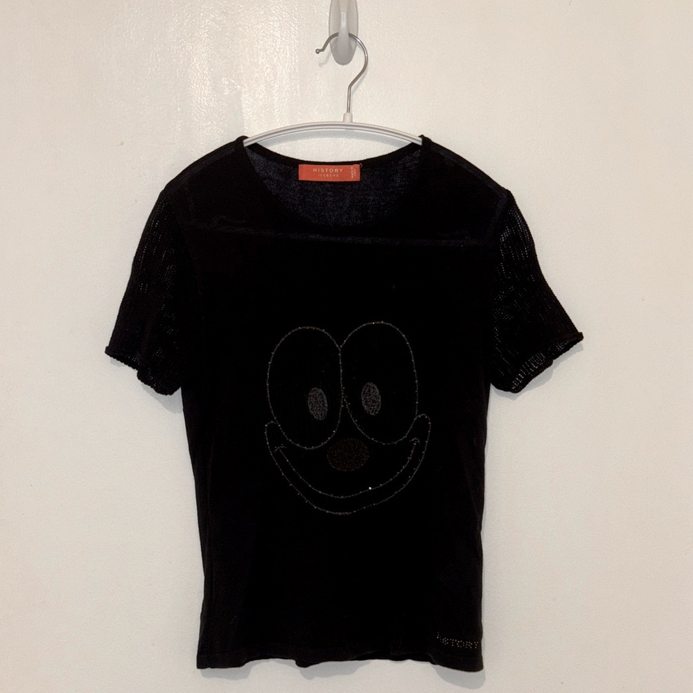 History Iceberg Black Tee